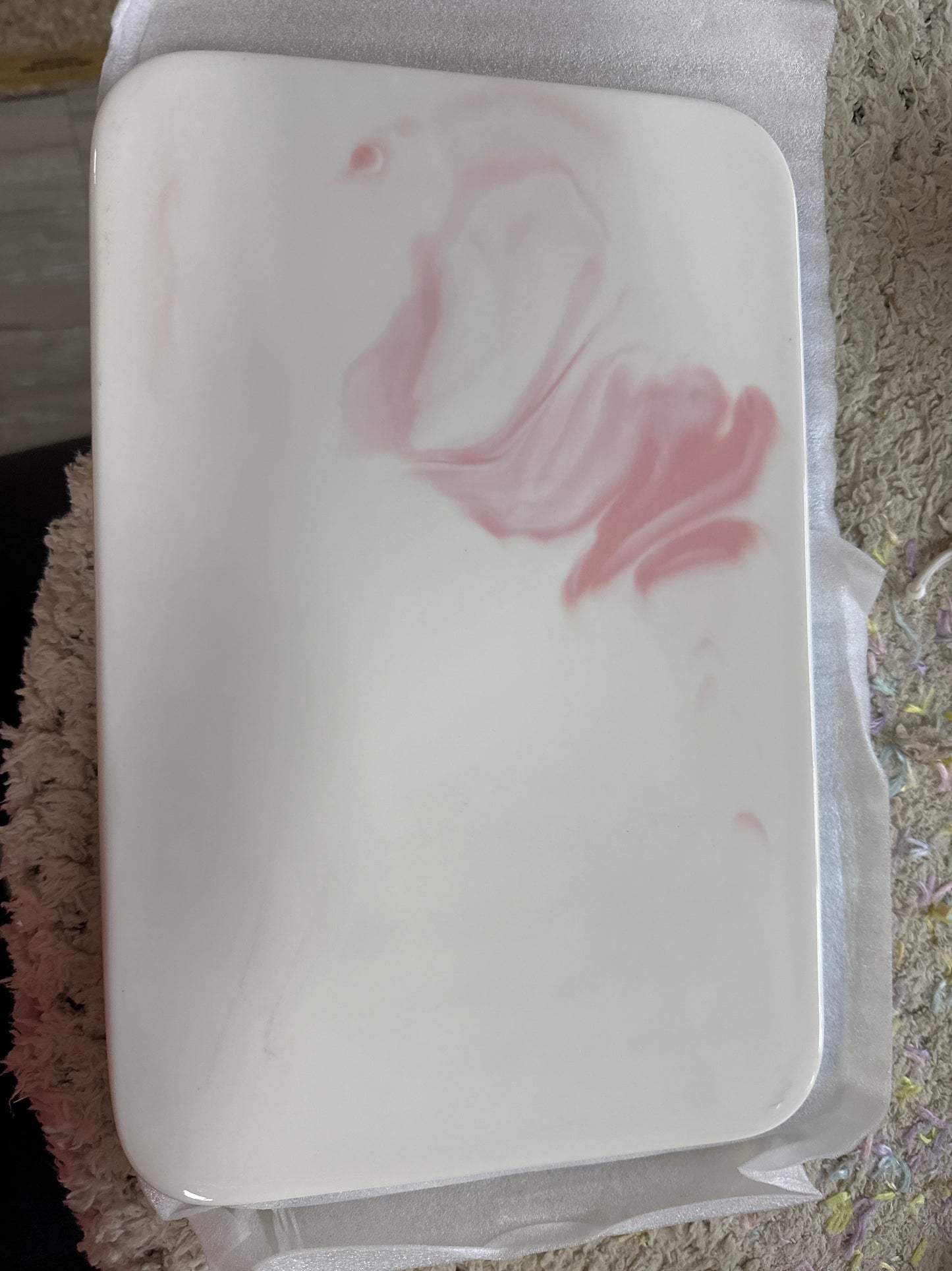 Cooling glossy marble platform Large and Medium