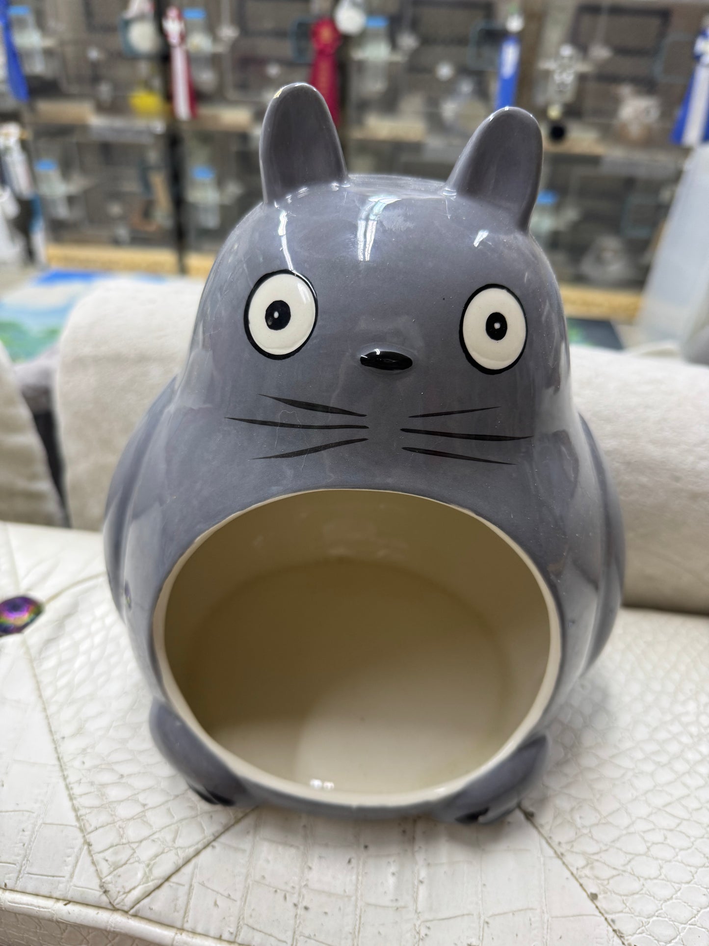 Used items/ used products/ 90% or brand néw items