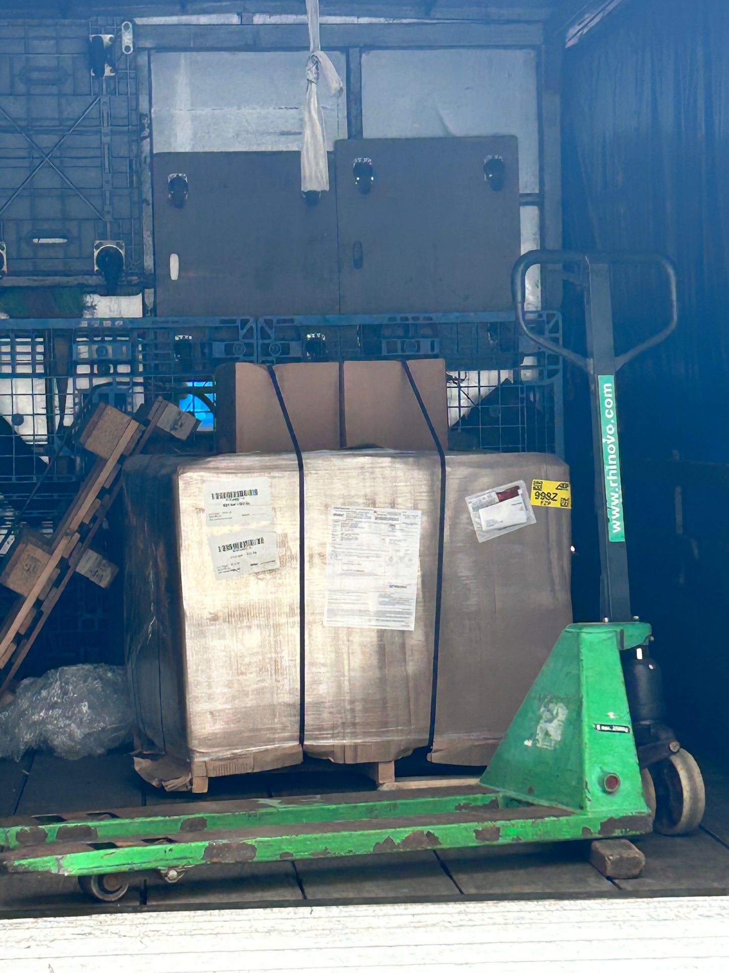 Authentic Chilldust Bath Dust Powder ECBC standard, imported and packed by HESS pumice USA. 11.26 kg packs at $100/ $8.88 per kg.