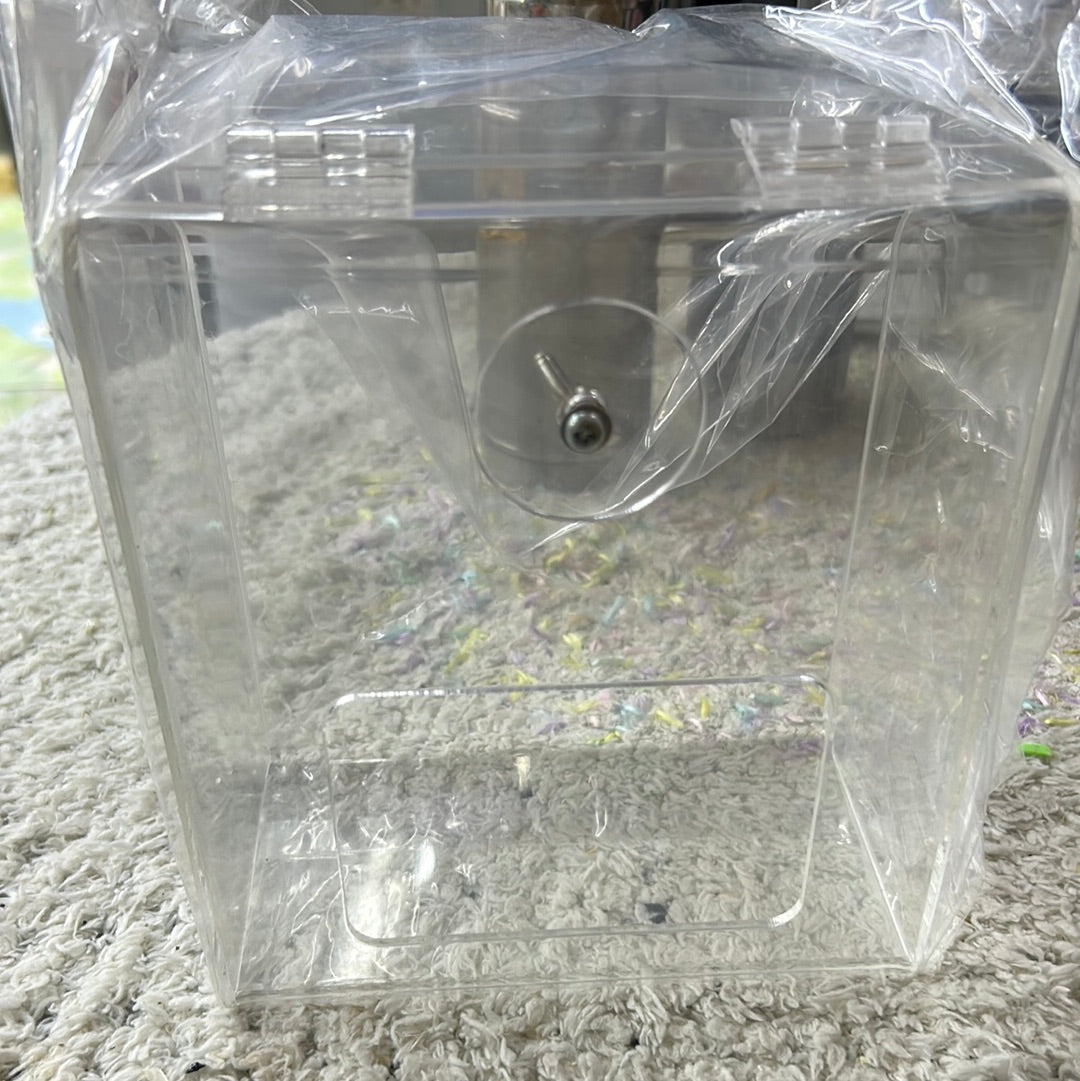 Acrylic hay holder / hay box/ holders hay rack 2 options —- sleek and fits any cage