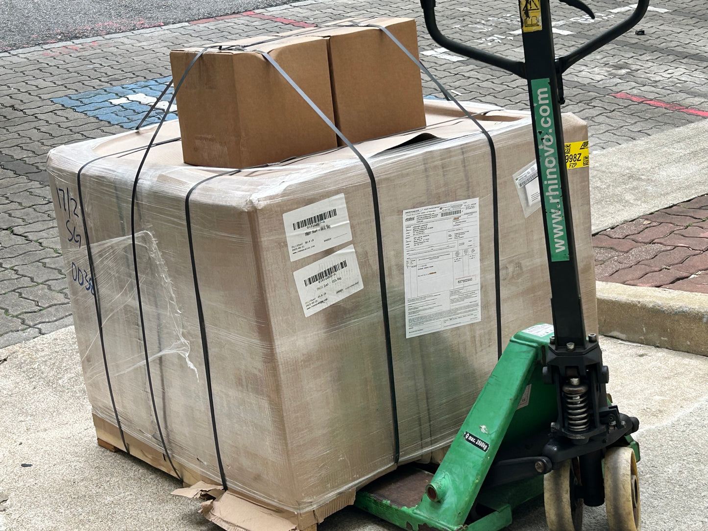 Authentic Chilldust Bath Dust Powder ECBC standard, imported and packed by HESS pumice USA. 11.26 kg packs at $100/ $8.88 per kg.