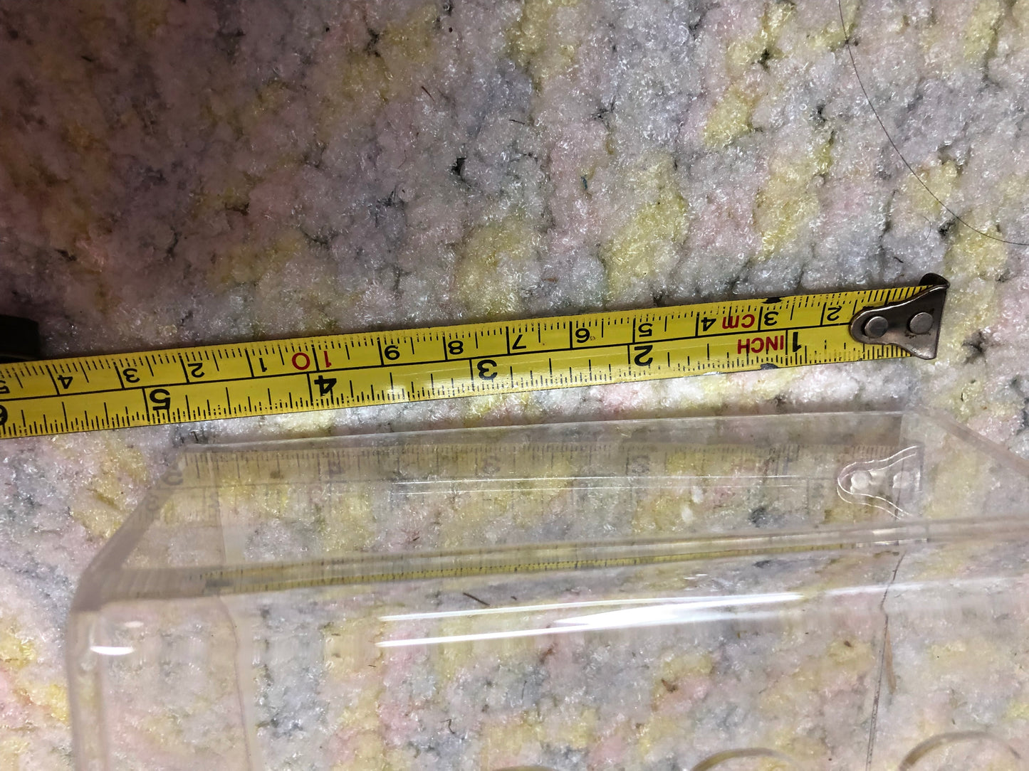 Acrylic hay holder / hay box/ holders hay rack 2 options —- sleek and fits any cage