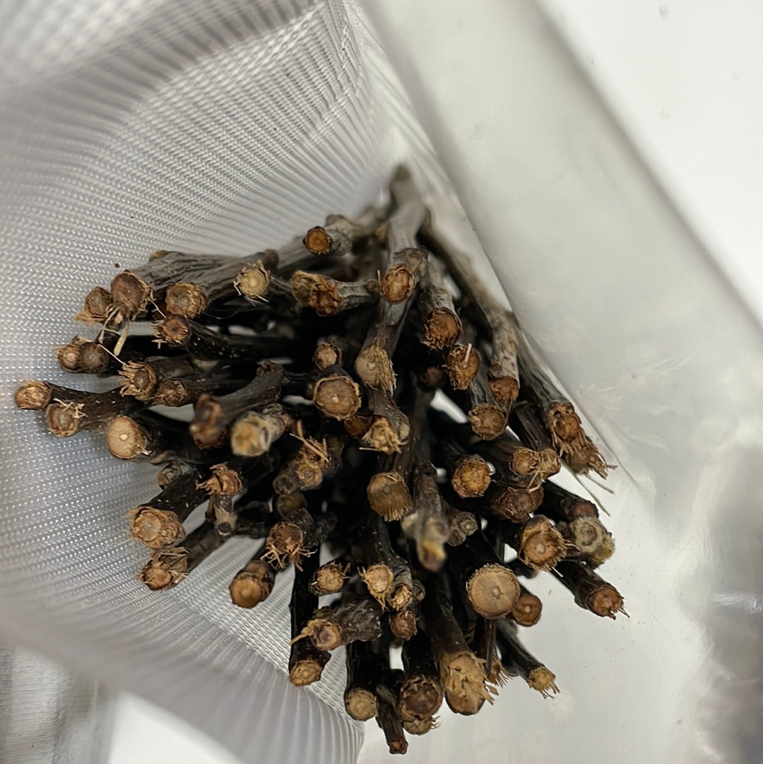 Minnie's Famous Natural Apple Sticks sticks washed, boiled and baked (thinner generally)