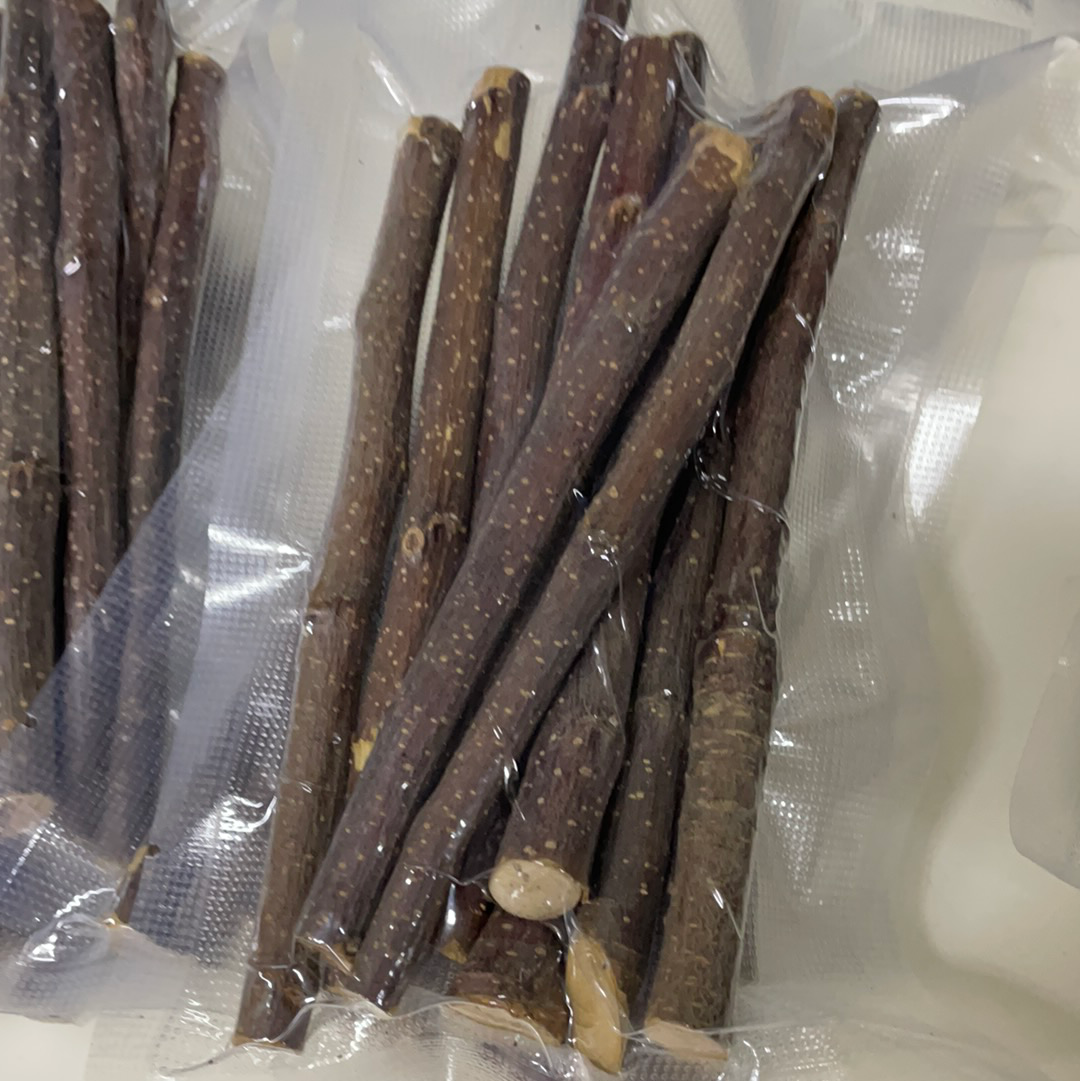 Minnie's Famous Natural Apple Sticks sticks washed, boiled and baked (thinner generally)