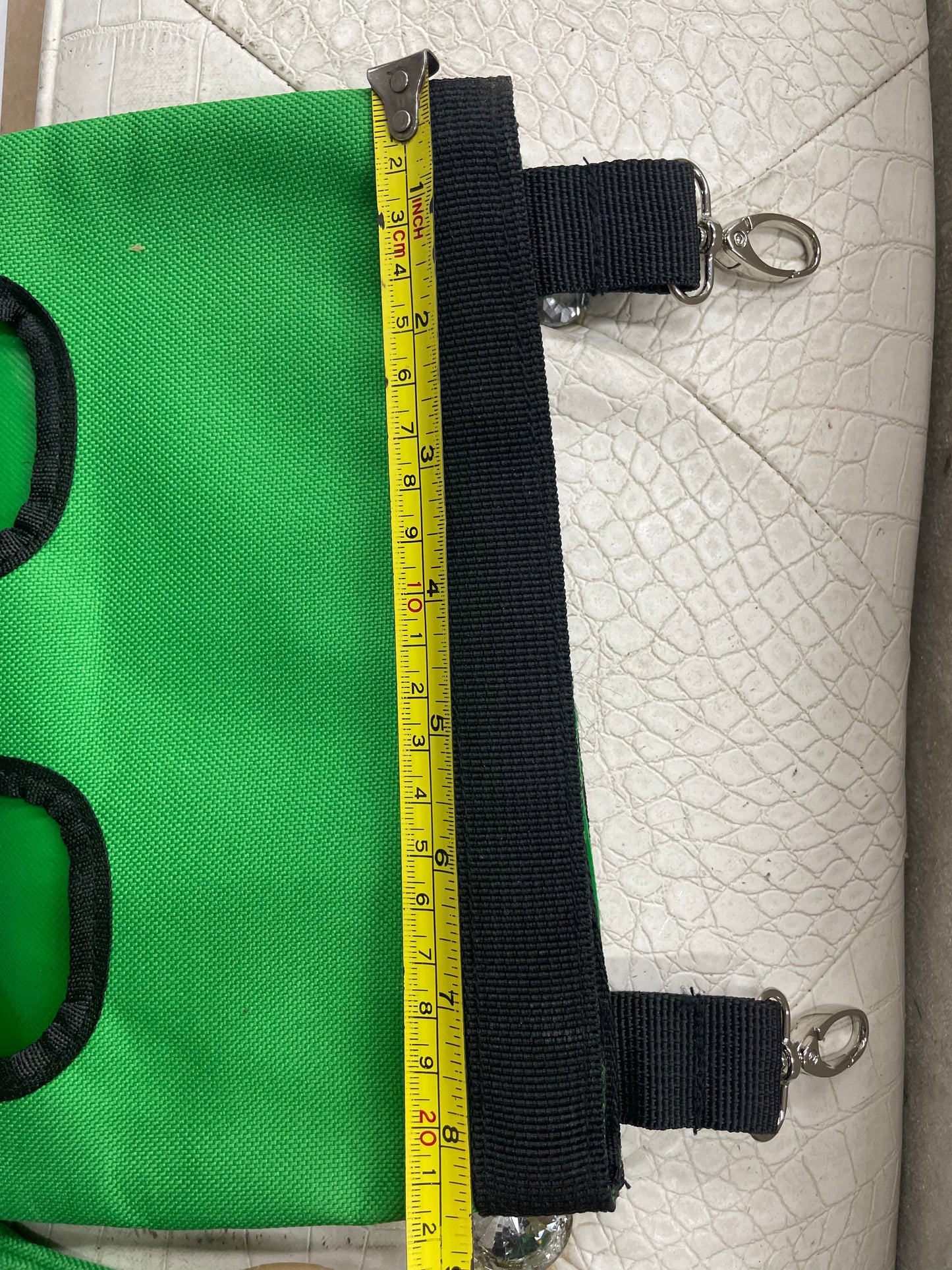 Fabric Hay holder with 2 holes