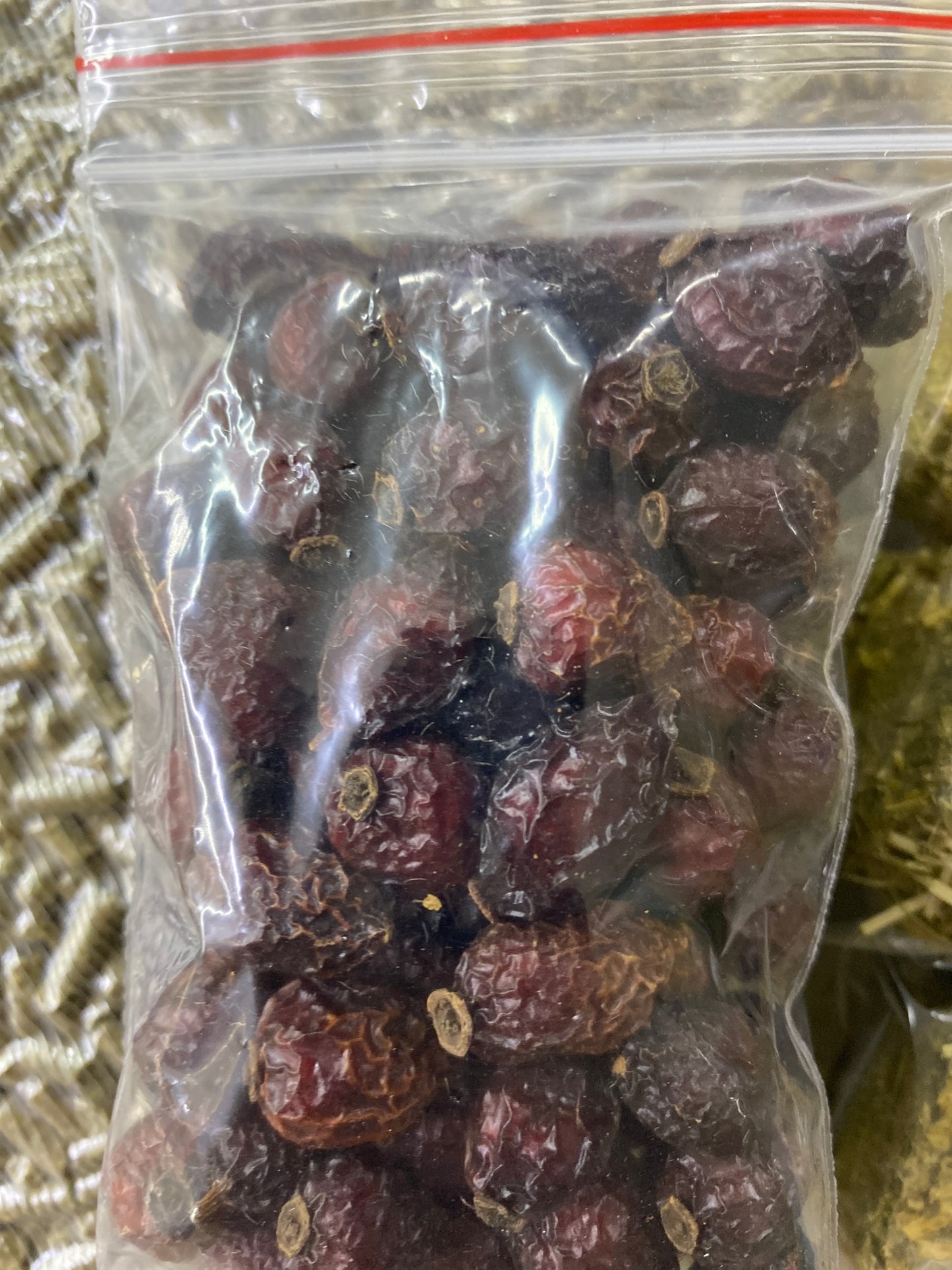 Organic Whole rosehips 70g