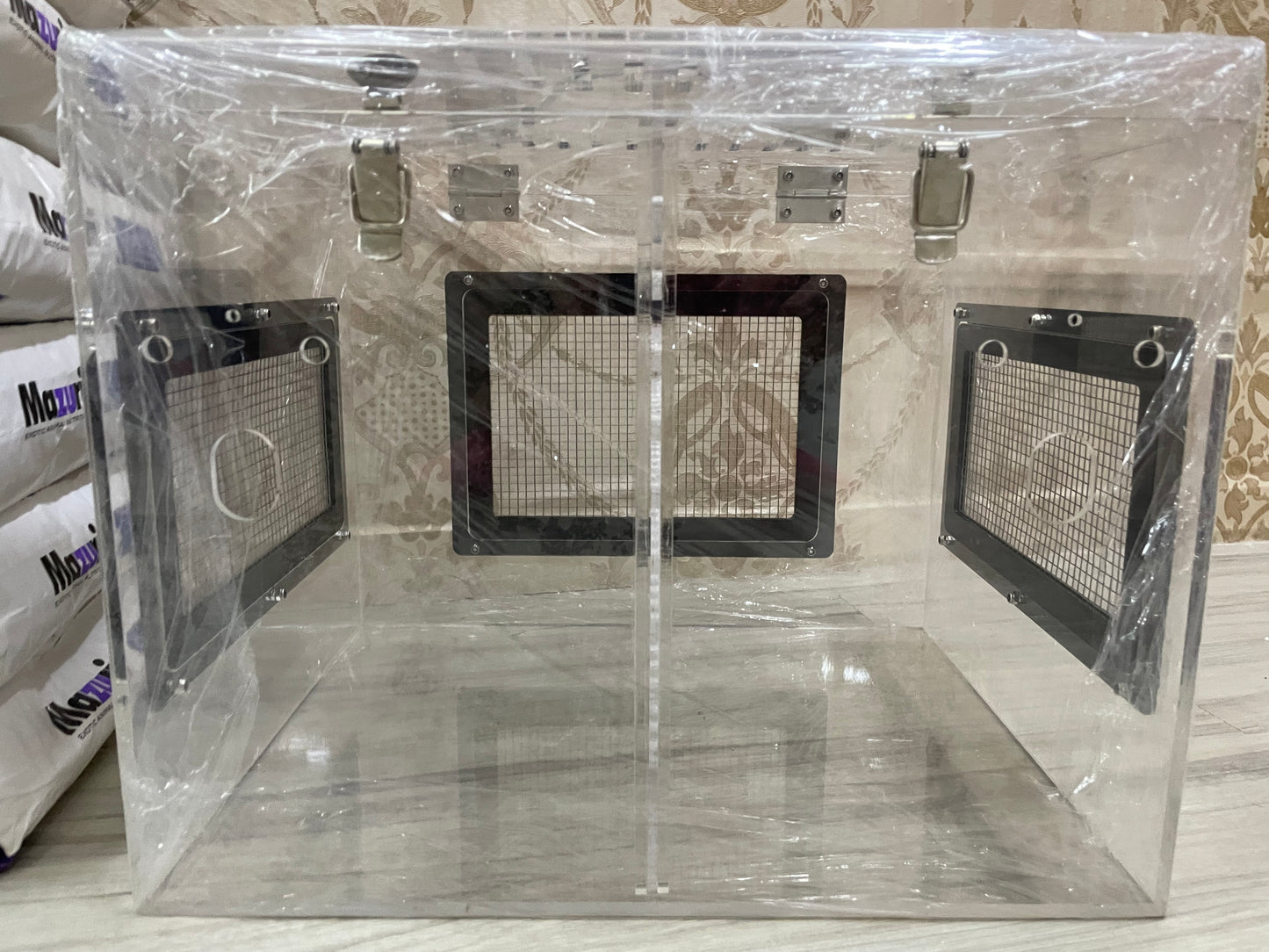 Medium Acrylic pairing cage cum carrier / temporary cage for 2 to 3 chinchillas