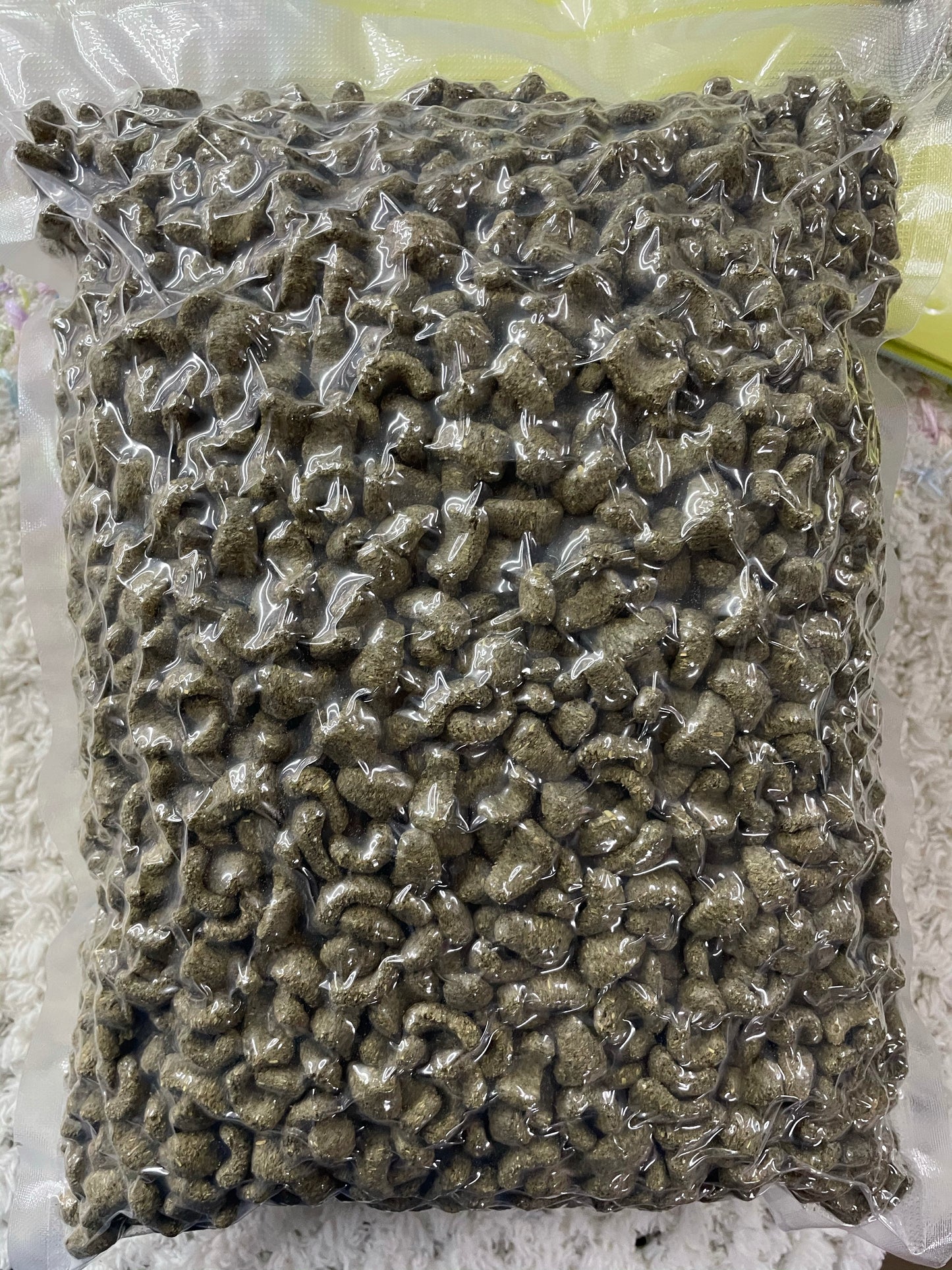 Supreme Science Selective Fortified Chinchilla Diet expiry April 2026