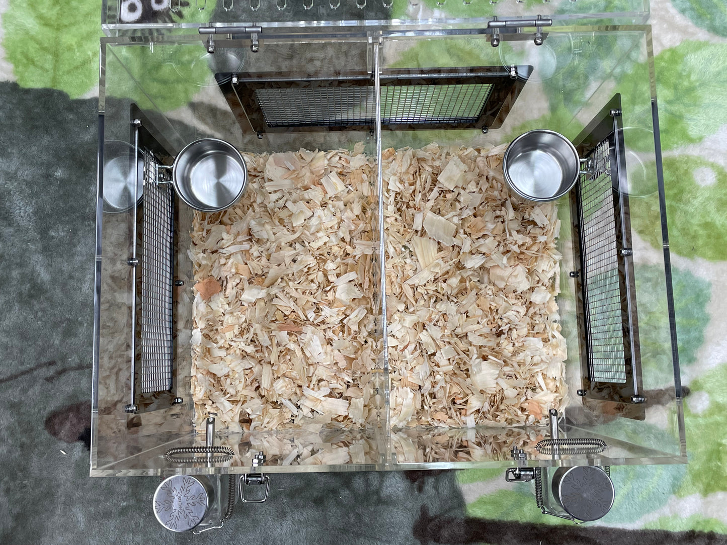 Medium Acrylic pairing cage cum carrier / temporary cage for 2 to 3 chinchillas