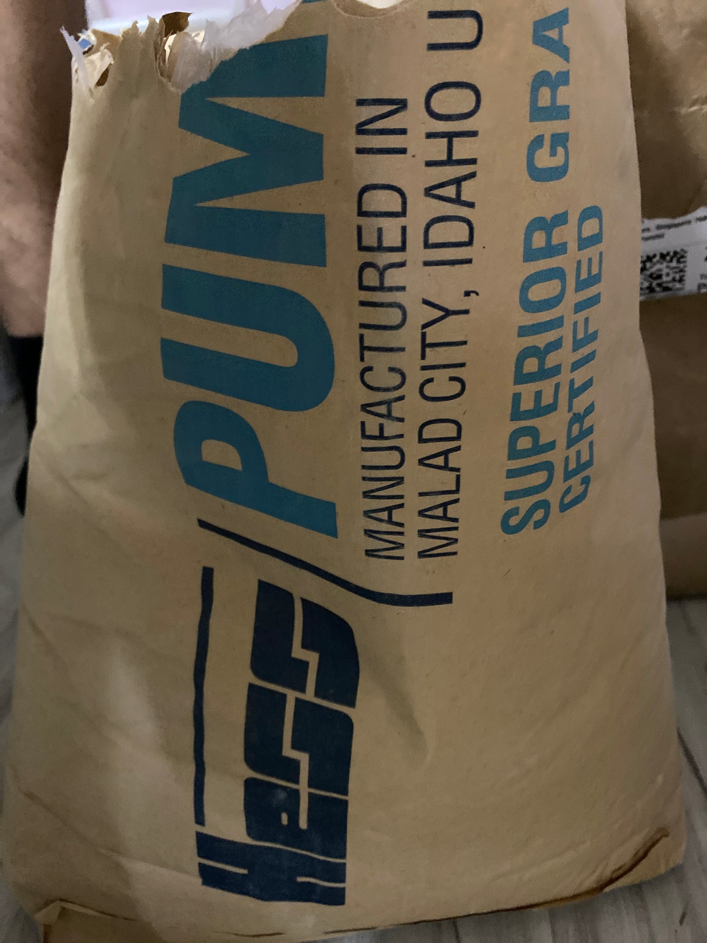 Authentic Chilldust Bath Dust Powder ECBC standard, imported and packed by HESS pumice USA. 11.26 kg packs at $100/ $8.88 per kg.