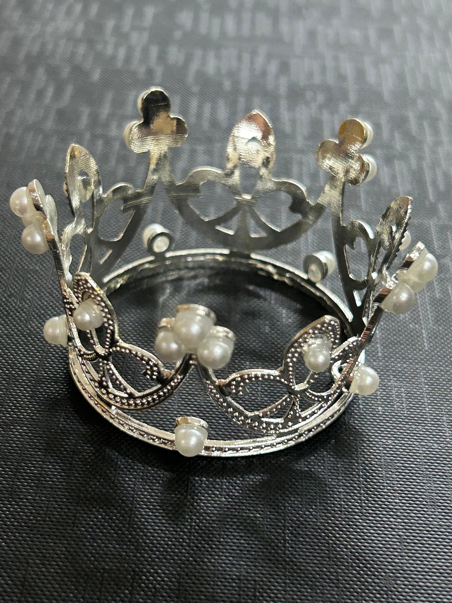 Crown / tiara 3 cm or 5 cm diameter for playtime and photography with small animals like chinchillas, rabbits and guinea pigs