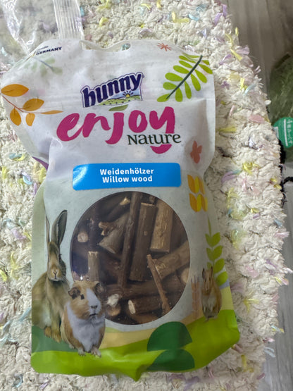 Bunny Nature Willow wood