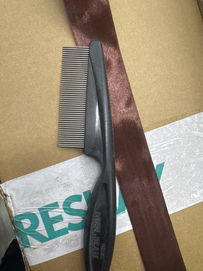 Used items/ used products/ 90% or brand néw items