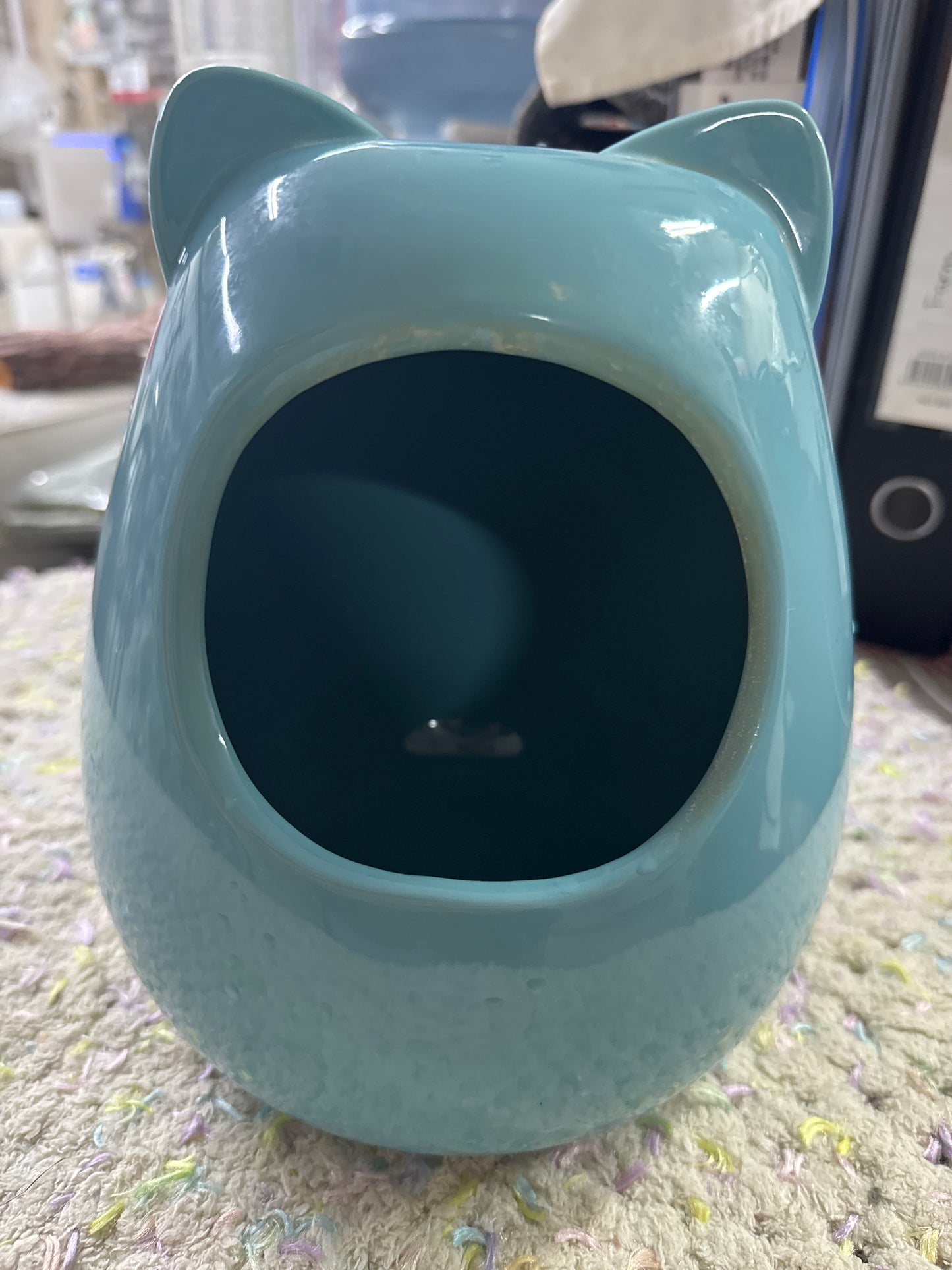 Used items/ used products/ 90% or brand néw items