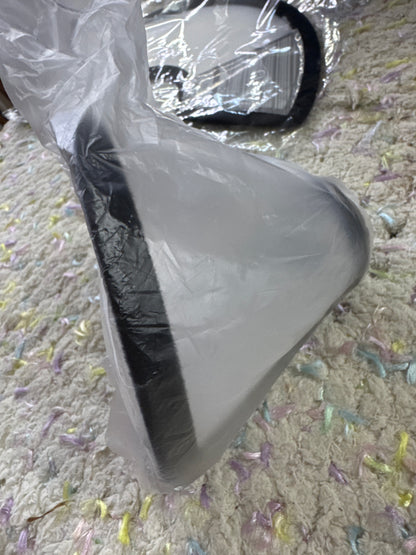 Plastic cone / collar more comfortable for chinchillas to protect surgery area