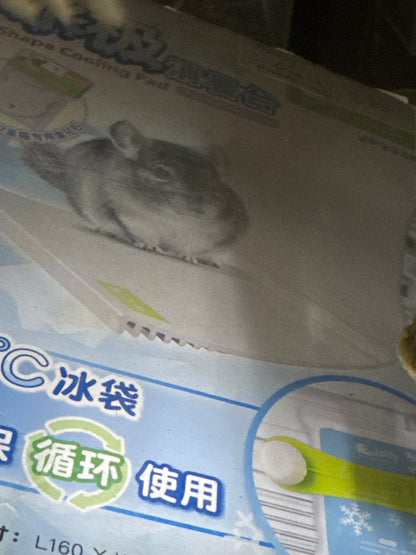 Used items/ used products/ 90% or brand néw items