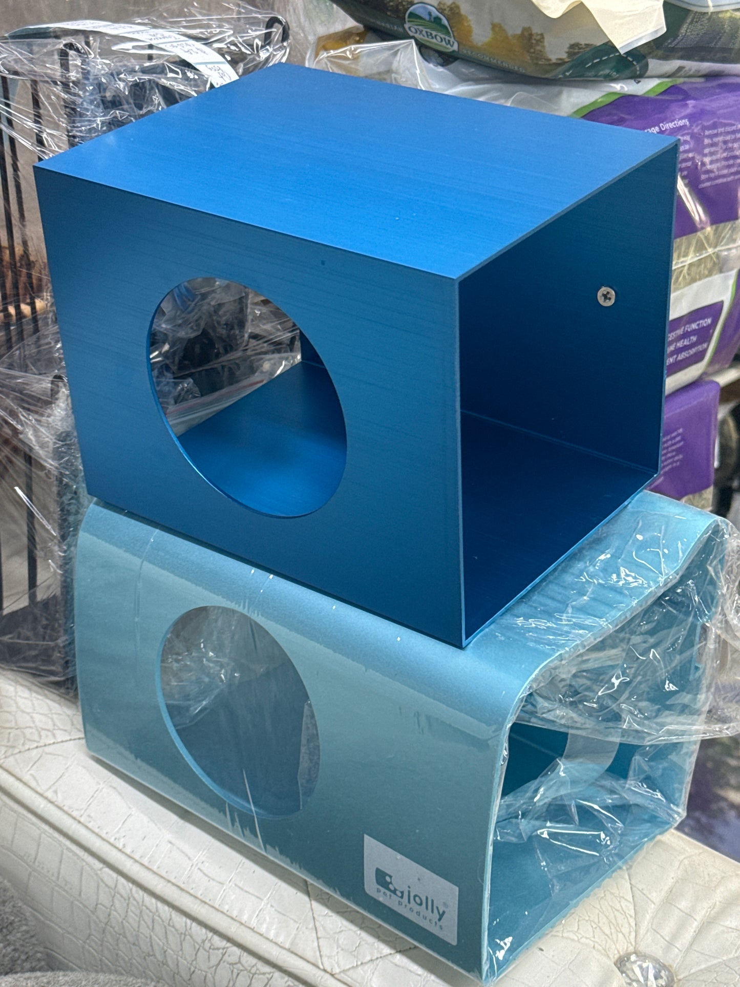 Blue Aluminium Alloy Cooling House attachable to cage. Lightweight and spacious. 20 cm x 15 cm x 15 cm LBH