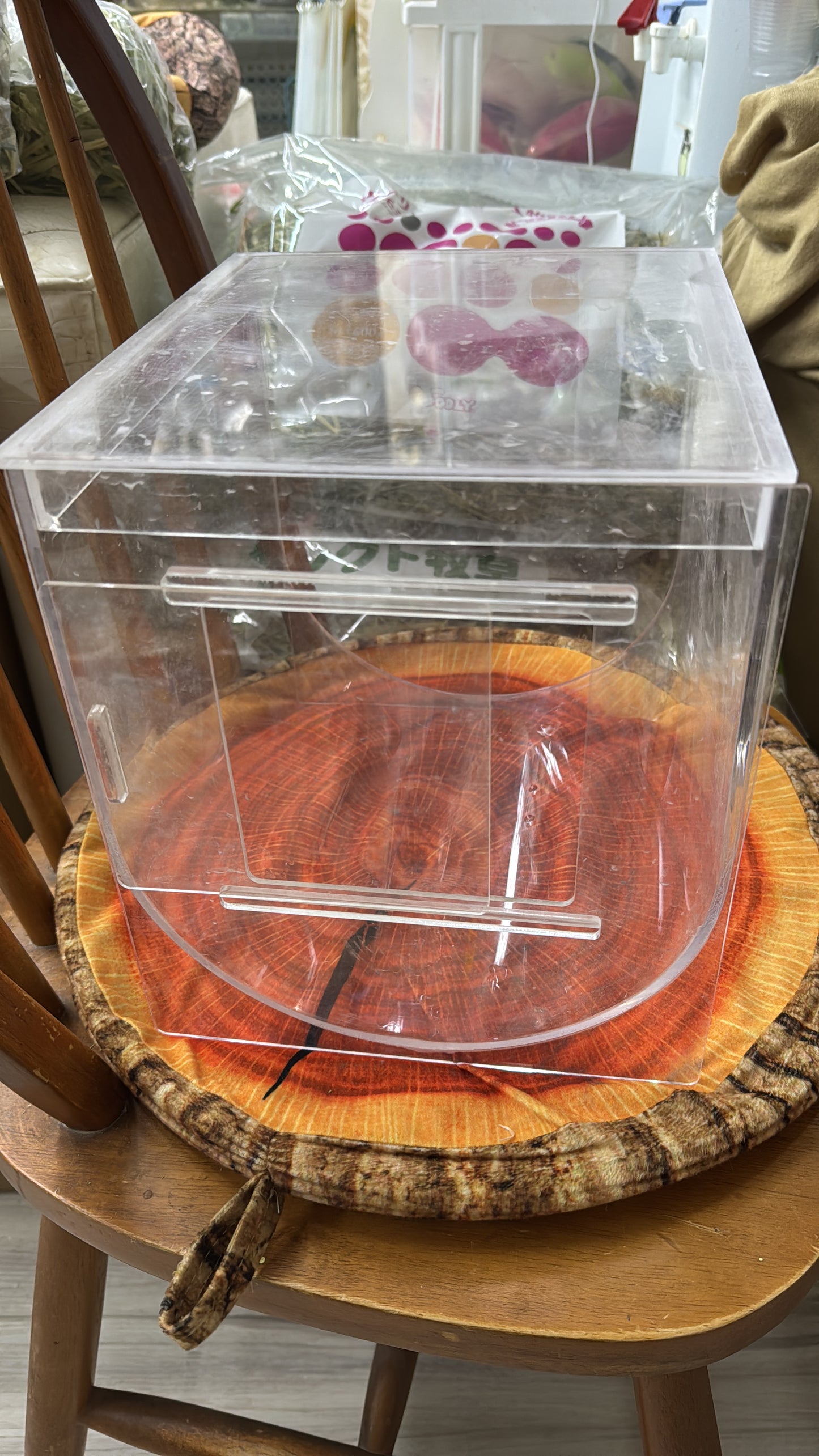 Used items/ used products/ 90% or brand néw items