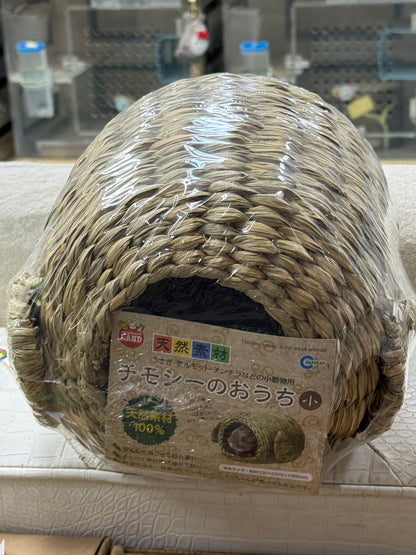 Marukan Timothy Hay House from Japan