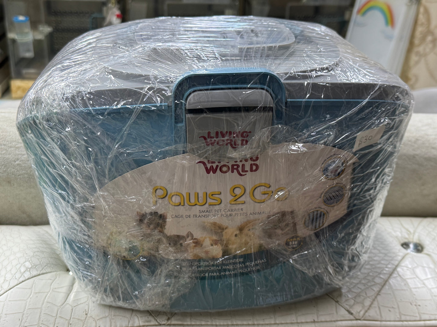 Paws to Go Pet Carrier suitable for 2 big chinchillas 2 doors on top.