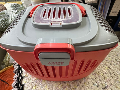Used items/ used products/ 90% or brand néw items