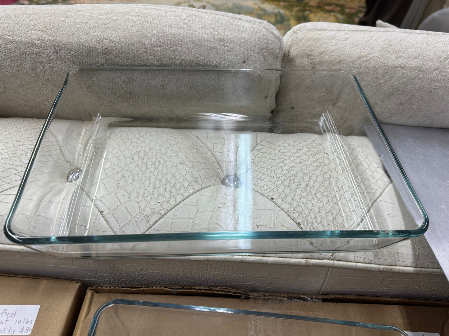 Used items/ used products/ 90% or brand néw items
