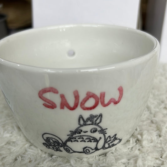 Snow brand ceramic bowl attachable to cage