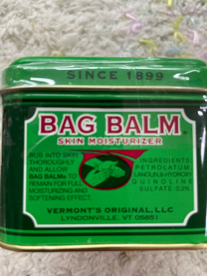 Bag Balm 4 oz and 8 oz (since 1899)