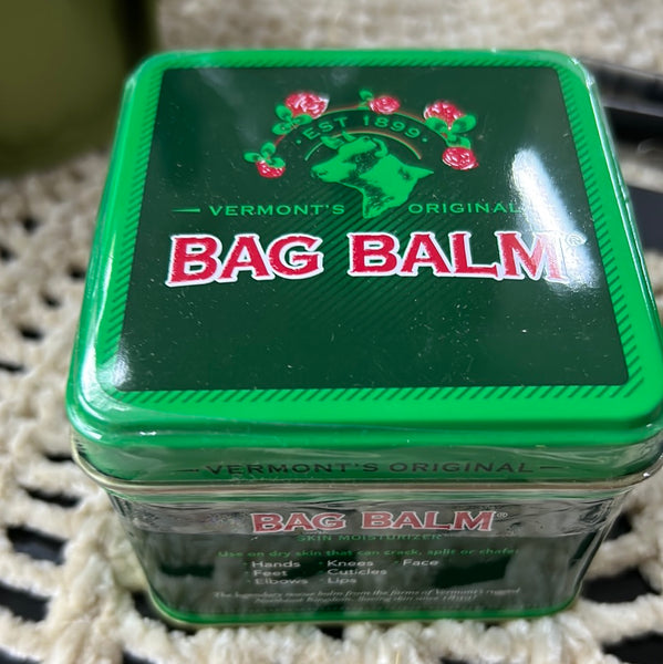 Bag Balm 4 oz and 8 oz (since 1899) – Minnie's Chinchillas