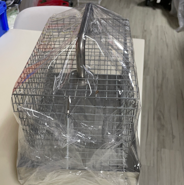 Clearance: Wire Mesh Carrier with pee pan and handle for single chinchilla
